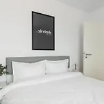 Skylark - Sydney Penthouse With Jacuzzi And Mountain View شقة *