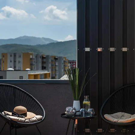 Skylark - Sydney Penthouse With Jacuzzi And Mountain View Apartmán Brašov