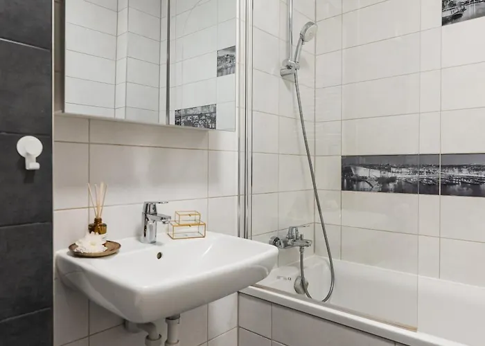 דירה Skylark - Sydney Penthouse With Jacuzzi And Mountain View *