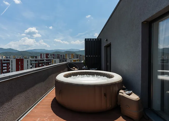 Daire Skylark - Sydney Penthouse With Jacuzzi And Mountain View