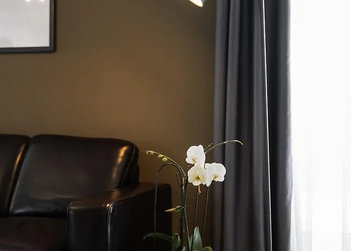 Daire Skylark - Sydney Penthouse With Jacuzzi And Mountain View